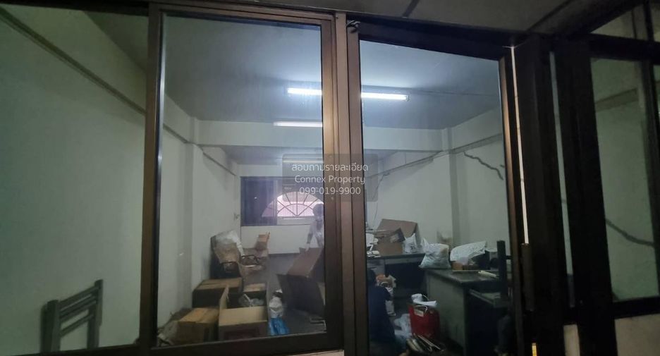 出售 6 卧室 商业空间 在 Phasi Charoen, 曼谷
