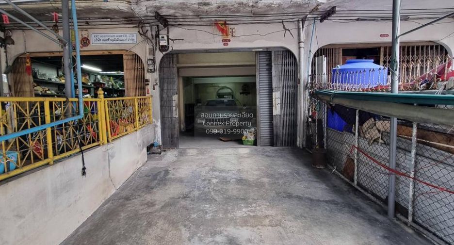 出售 6 卧室 商业空间 在 Phasi Charoen, 曼谷