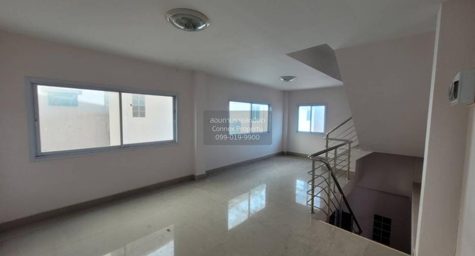 For sale 3 bedrooms retail Space in Mueang Nong Khai, Nong Khai