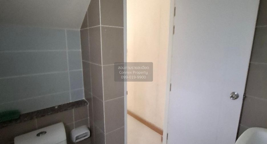 For sale 3 ベッドルーム house in Si Racha, Chonburi