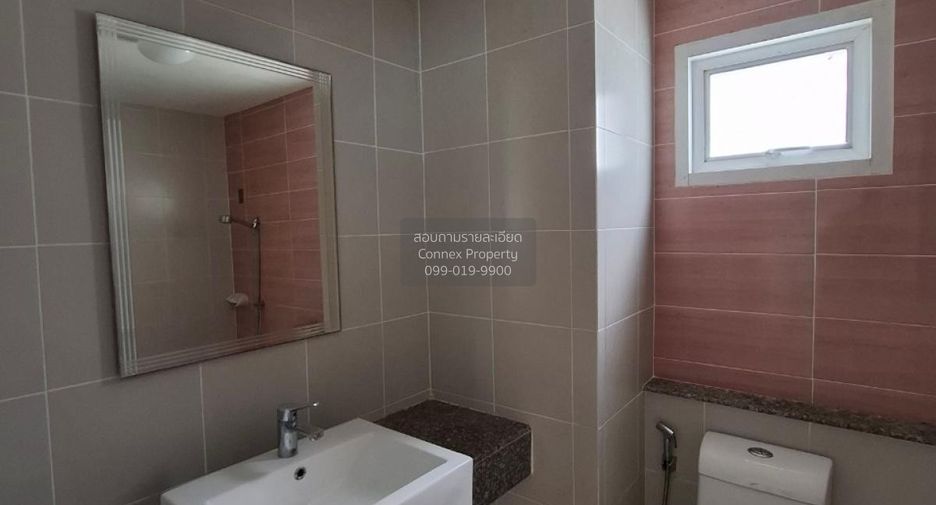 For sale 3 ベッドルーム house in Si Racha, Chonburi