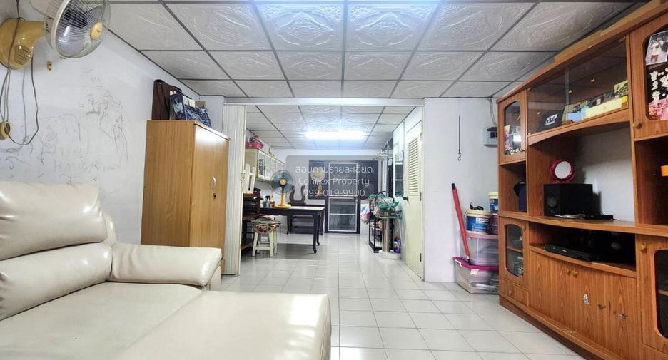 For sale 3 bedrooms townhouse in Min Buri, Bangkok