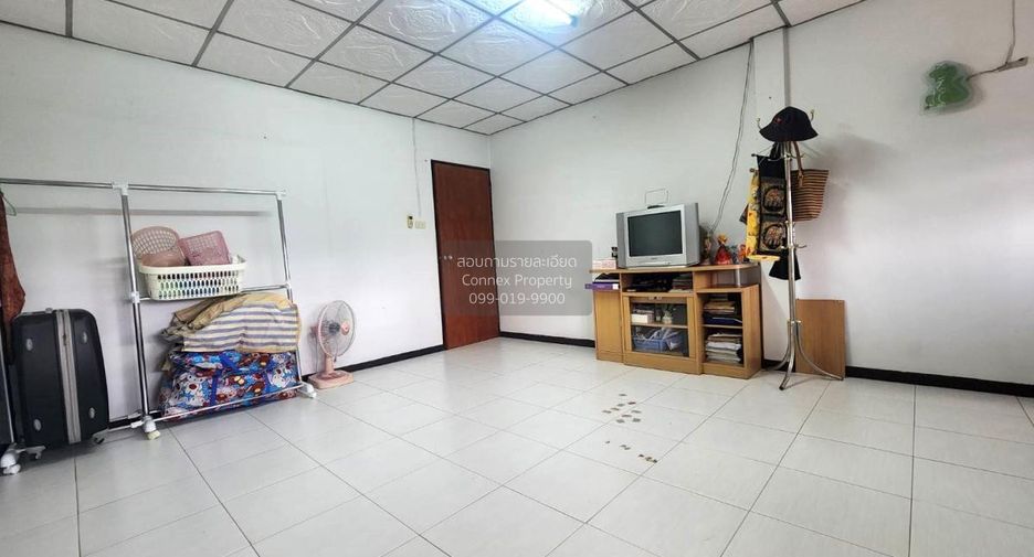 For sale 3 bedrooms townhouse in Min Buri, Bangkok