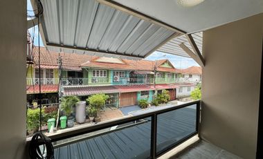 Reihenhaus zum Kauf mit 3 Zimmer in Bang Bua Thong, Nonthaburi