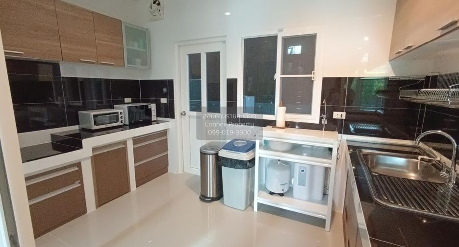 For sale 4 bedrooms house in Pak Kret, Nonthaburi