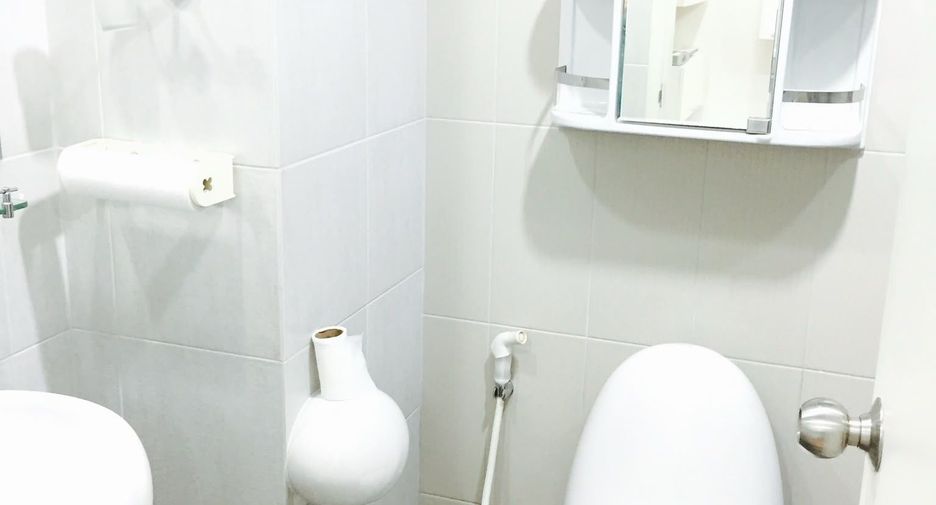 À vendre 1 chambre condo à Khlong Toei, Bangkok
