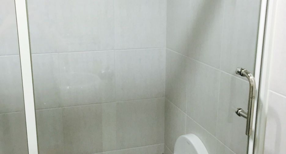 À vendre 1 chambre condo à Khlong Toei, Bangkok