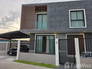 Casa en venta de 2 habitaciones en Si Racha, Chonburi
