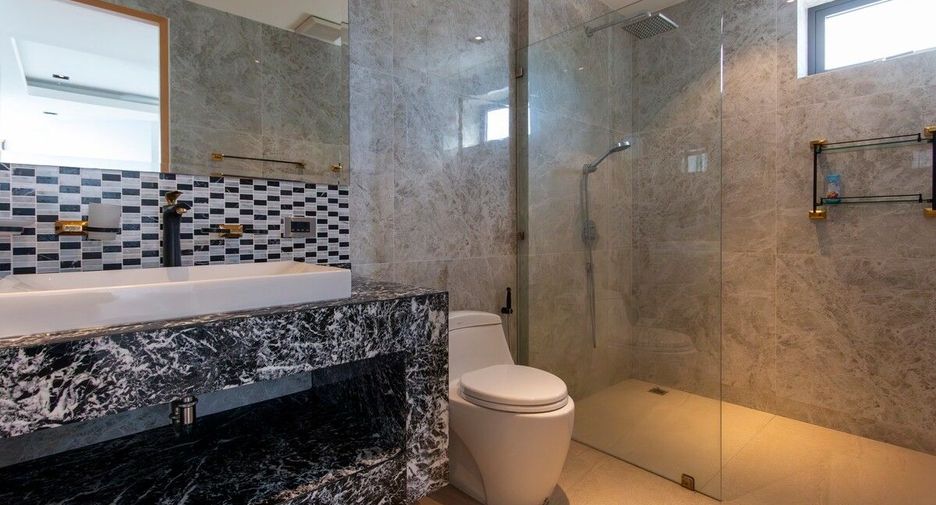 For sale and for rent 5 bedrooms villa in Ko Samui, Surat Thani