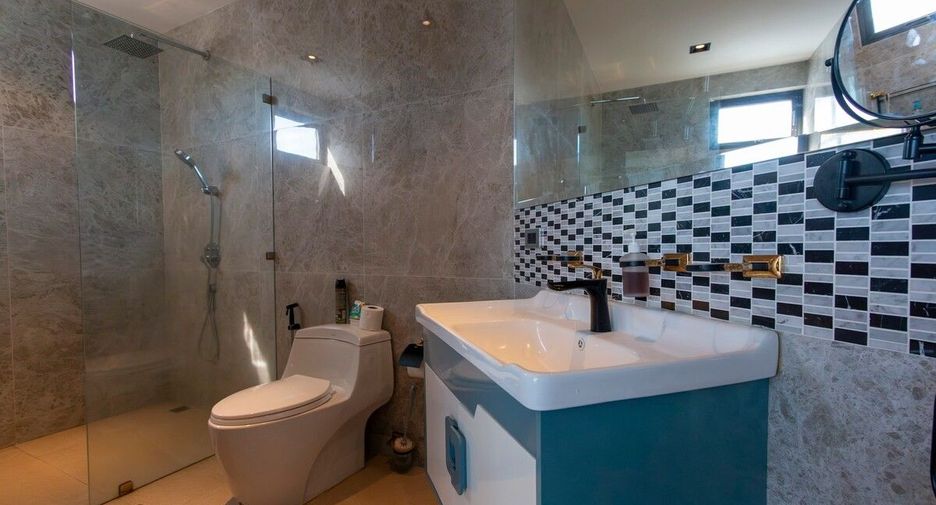 For sale and for rent 5 bedrooms villa in Ko Samui, Surat Thani