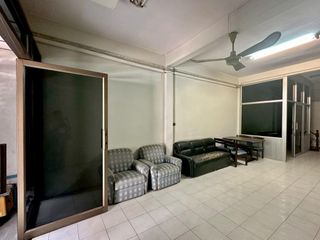 For sale 2 ベッドルーム retail Space in Khlong Toei, Bangkok