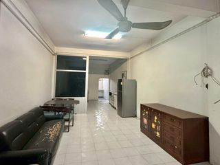 For sale 2 ベッドルーム retail Space in Khlong Toei, Bangkok
