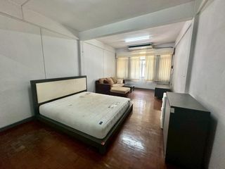 For sale 2 ベッドルーム retail Space in Khlong Toei, Bangkok