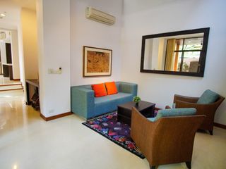 Condo en alquiler de 3 habitaciones en Watthana, Bangkok