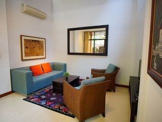 Condo en alquiler de 3 habitaciones en Watthana, Bangkok