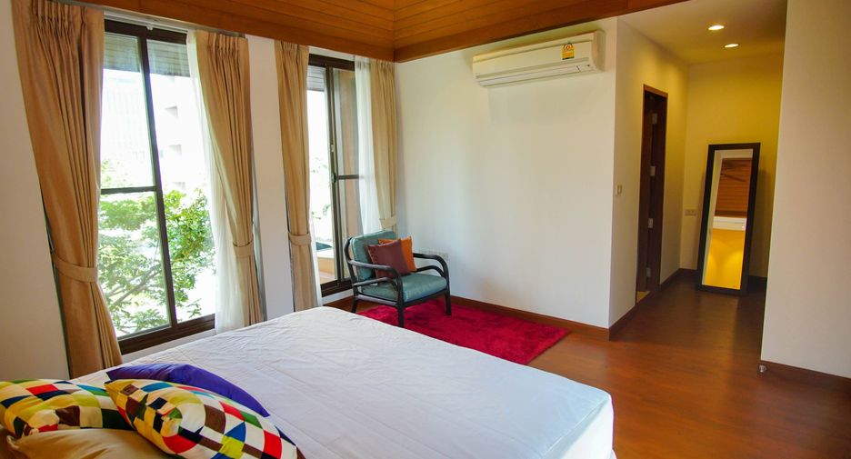 Condo en alquiler de 3 habitaciones en Watthana, Bangkok
