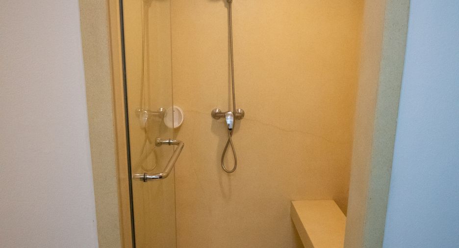 Condo en alquiler de 3 habitaciones en Watthana, Bangkok