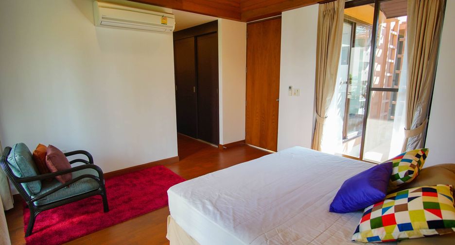 Condo en alquiler de 3 habitaciones en Watthana, Bangkok