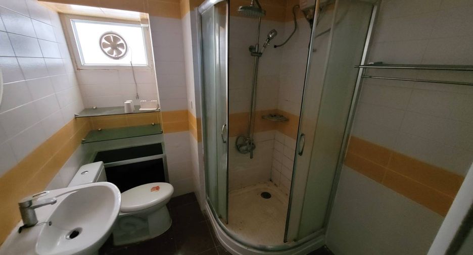 Wohnung zur Miete mit 2 Zimmer in Khlong Toei, Bangkok