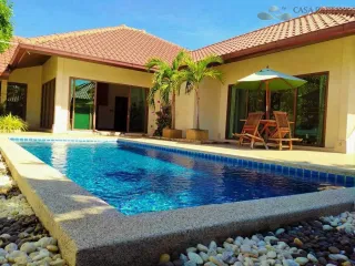 À louer 3 chambres villa à Bang Lamung, Chonburi