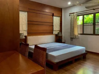 À louer 3 chambres villa à Bang Lamung, Chonburi