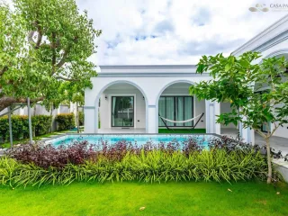 Villa en venta de 4 habitaciones en Bang Lamung, Chonburi