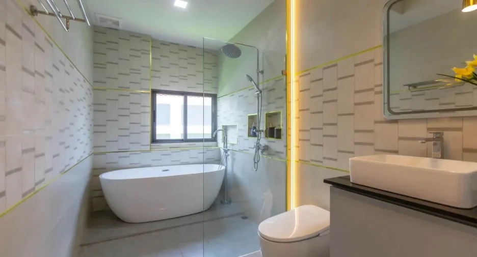 For sale 4 bedrooms villa in Bang Lamung, Chonburi