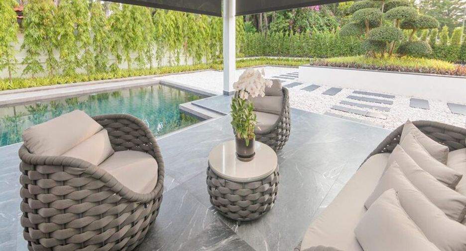 Villa zum Kauf mit 4 Zimmer in Bang Lamung, Chonburi