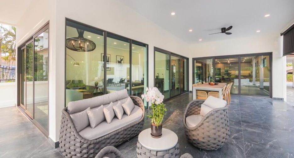 Villa zum Kauf mit 4 Zimmer in Bang Lamung, Chonburi