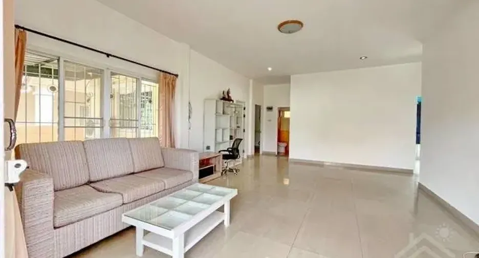 À vendre 4 chambres maison à Si Racha, Chonburi