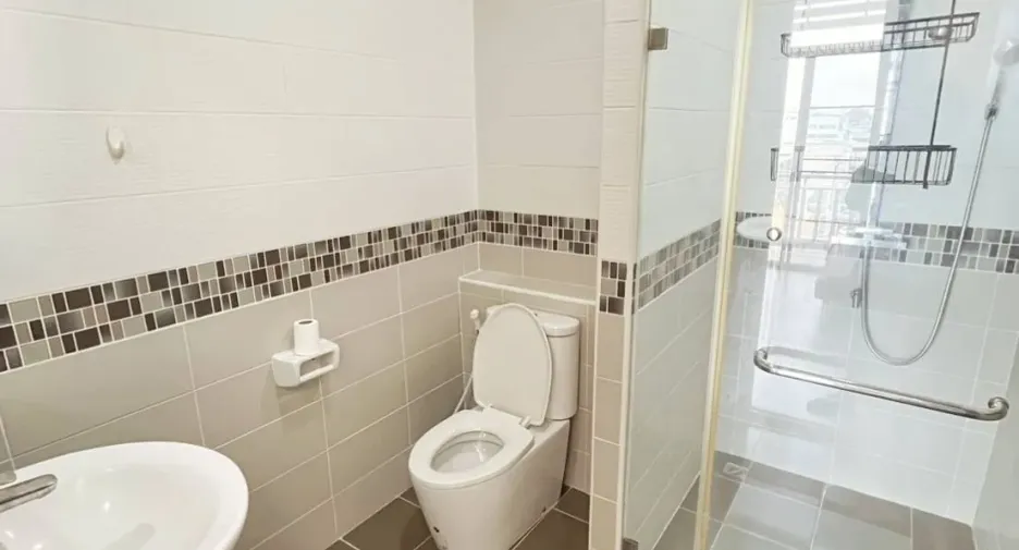 Condo en alquiler de 2 habitaciones en Mueang Chiang Mai, Chiang Mai