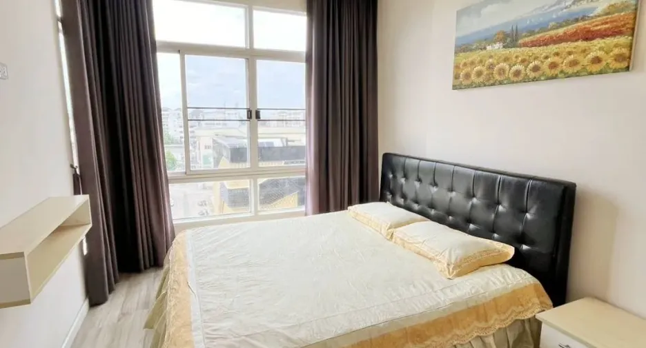 Condo en alquiler de 2 habitaciones en Mueang Chiang Mai, Chiang Mai