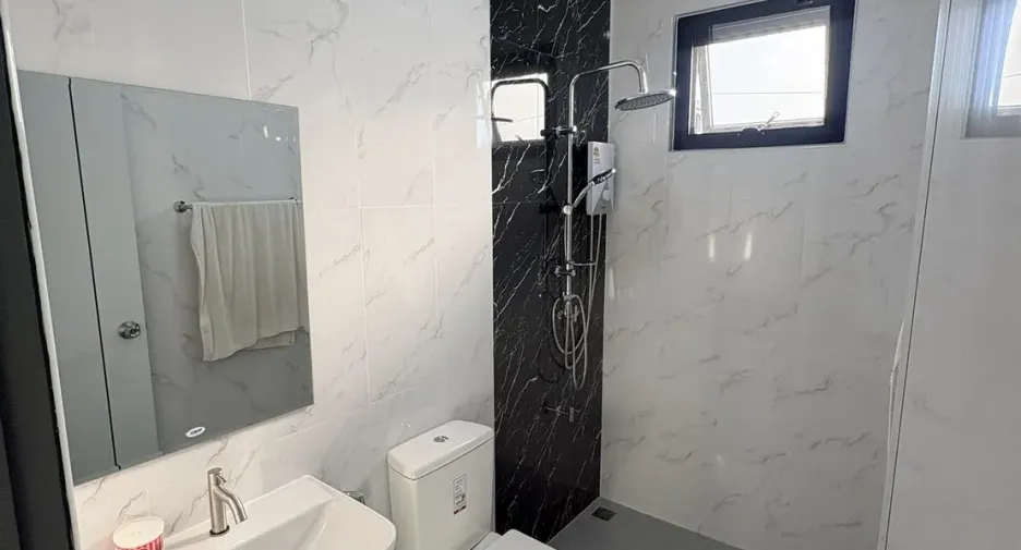 For rent 3 bedrooms house in Saraphi, Chiang Mai