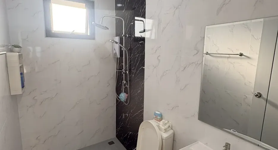 For rent 3 bedrooms house in Saraphi, Chiang Mai