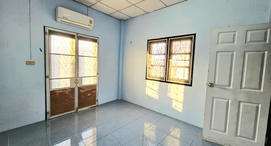 出售 和 出租 3 卧室 联排别墅 在 Mueang Chiang Rai, Chiang Rai
