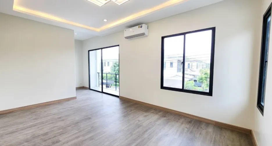 For sale 3 bedrooms house in Pak Kret, Nonthaburi