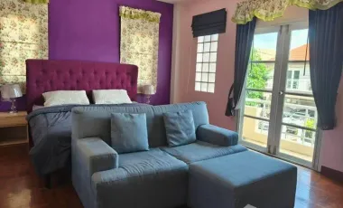 Casa en alquiler de 3 habitaciones en Thanyaburi, Pathum Thani