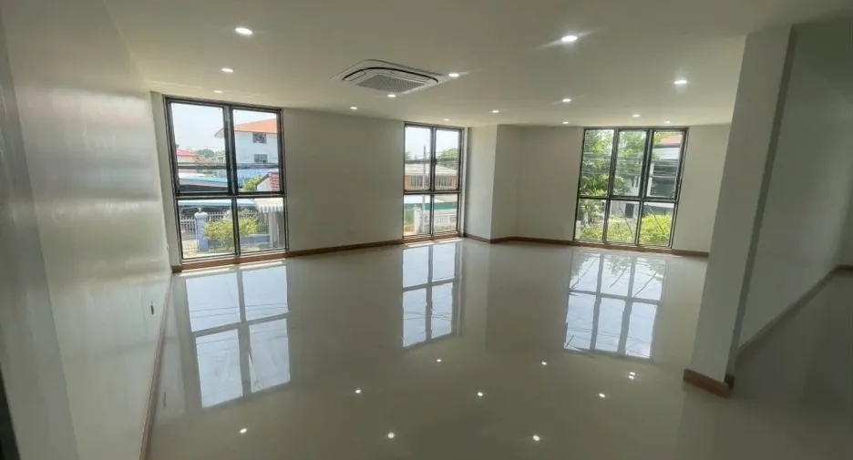 For rent スタジオ house in Mueang Nonthaburi, Nonthaburi