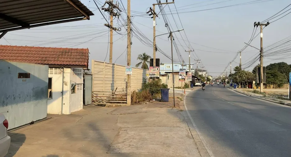 Аренда студия дом в Mueang Samut Sakhon, Самутсакхон