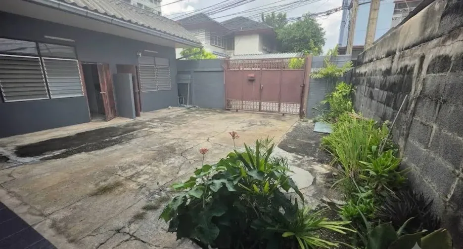 À vendre 2 chambres maison à Bang Khen, Bangkok