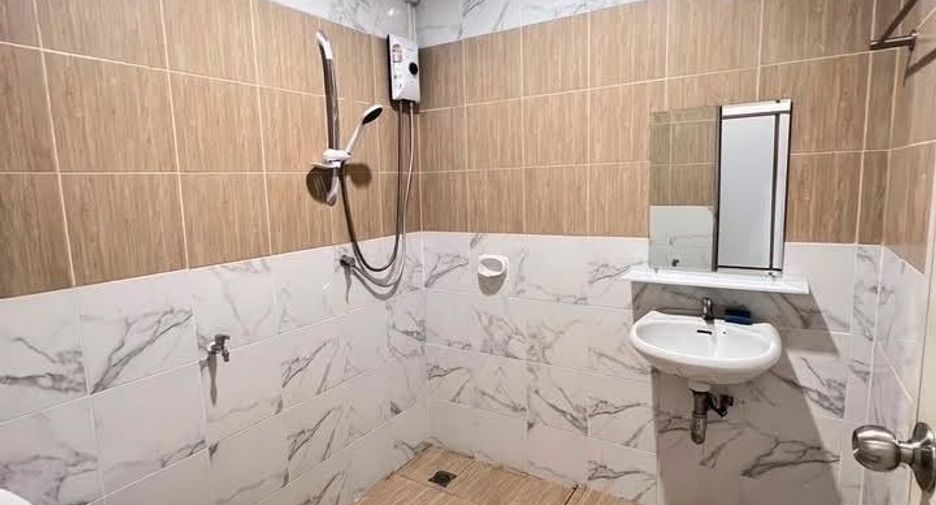 For rent 2 ベッドルーム townhouse in Mueang Phuket, Phuket