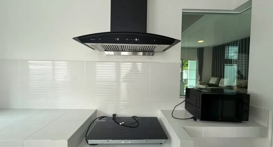 Haus zur Miete mit 3 Zimmer in Bang Phli, Samut Prakan