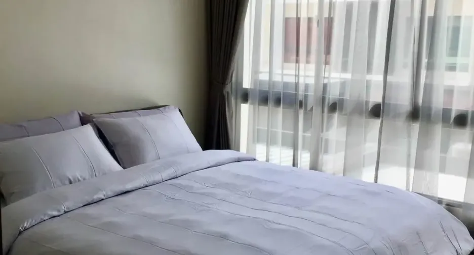 For rent 3 bedrooms townhouse in Lat Phrao, Bangkok