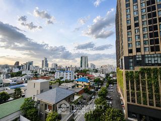 For sale 2 ベッドルーム condo in Phaya Thai, Bangkok