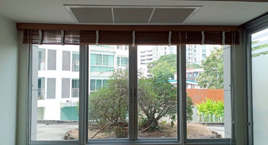 For sale 1 Beds condo in Phaya Thai, Bangkok