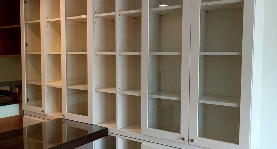 For sale 1 Beds condo in Phaya Thai, Bangkok