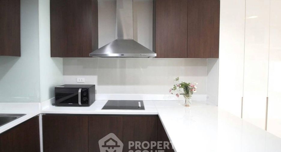 For rent and for sale 2 bedrooms condo in Pathum Wan, Bangkok