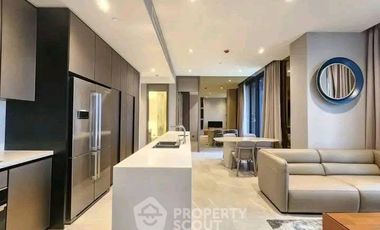 For rent 2 bedrooms condo in Khlong Toei, Bangkok