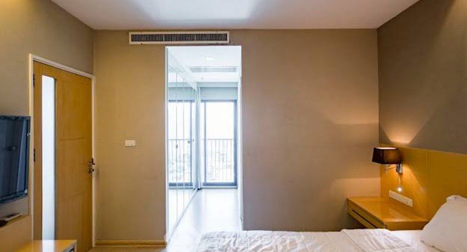 Condo en alquiler de 1 habitaciones en Khlong Toei, Bangkok