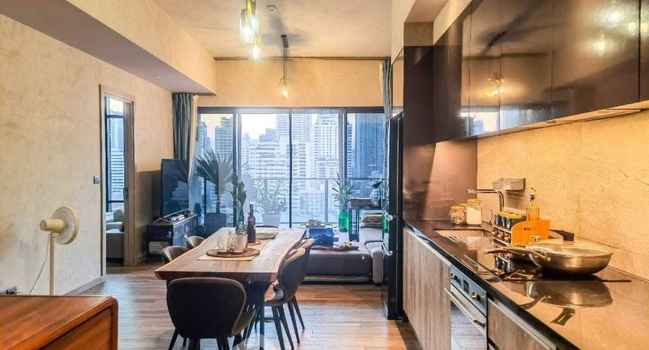 À vendre 2 chambres condo à Watthana, Bangkok
